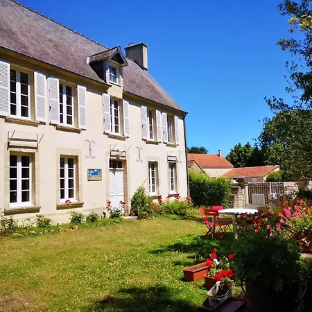 Normandy Garden Escape, Cleaning Included Casa de Férias Tracy-sur-Mer